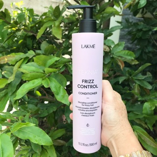 Kem xả khô FRIZZ Control Conditioner Lakme chống rối cho tóc thẳng và xoăn 300ml