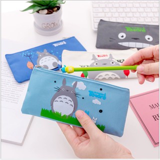 Túi đựng bút vải oxford hình mèo Totoro.