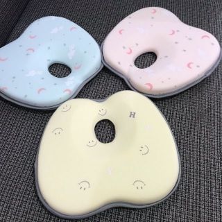 Gối cao su non cao cấp cho bé sơ sinh, chống bẹt đầu, hình quả táo - 𝐆𝟑