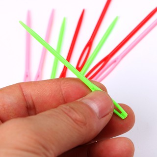 Túi 5 kim nhựa 7cm khâu len, cho bé tập khâu