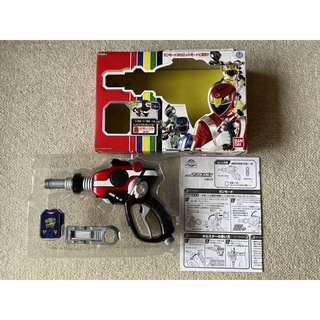 Đồ chơi siêu nhân S.úng biến hình Sentai Go-onger dx
