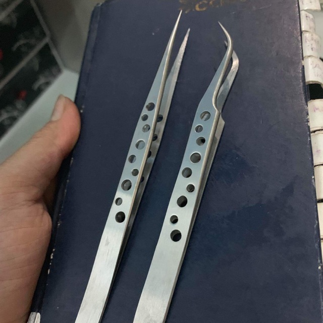 Nhíp lỗ gắp mi
