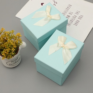 Hộp quà kích thước 12*10*9cm