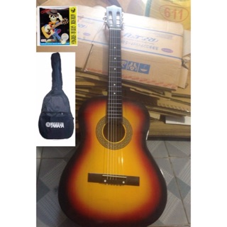 Combo đàn guitar S40 kèm bao và dây dự phòng cho người mới tập chơi. Tại kho