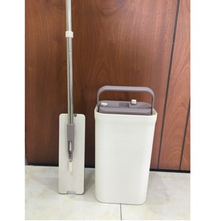 Bộ cây lau nhà thông minh tự vắt Inochi MOP-Z9. Giúp bạn tiết kiện thời gian