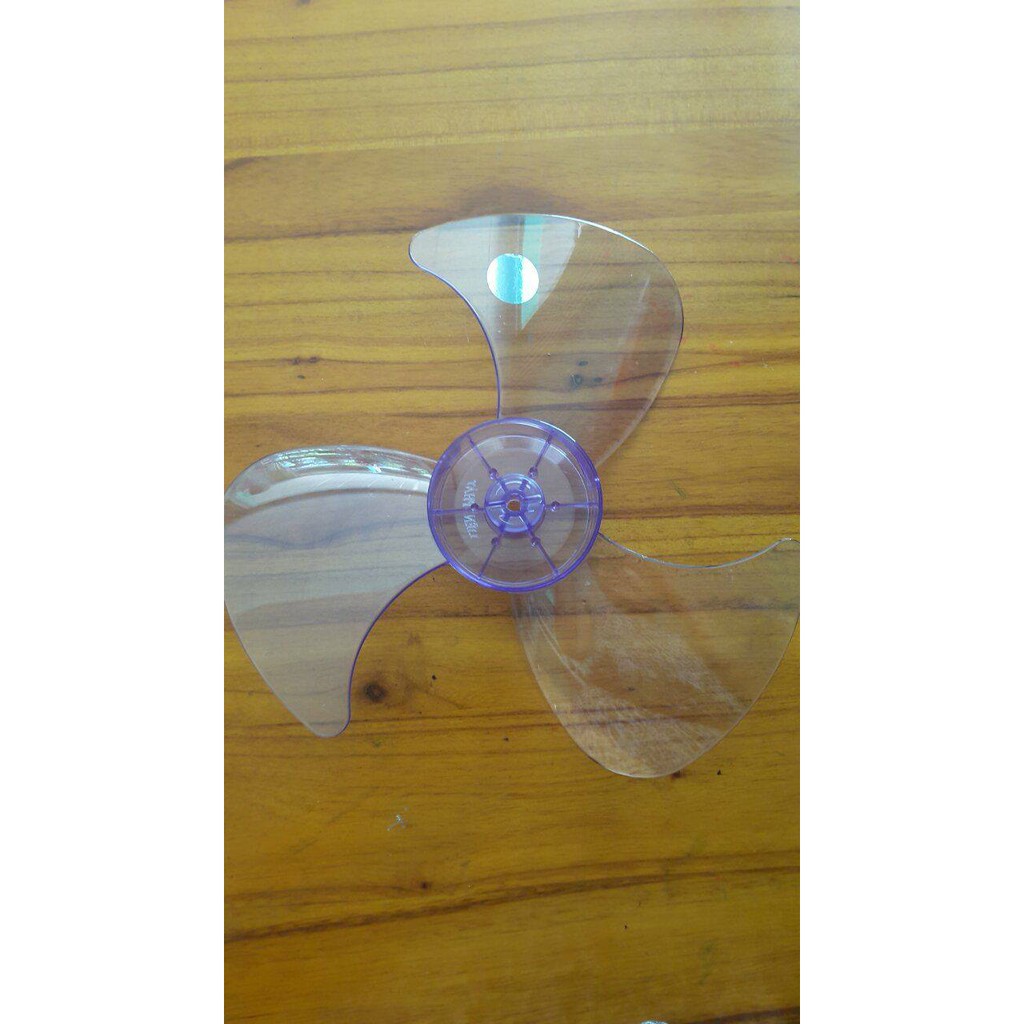Cánh quạt lớn
