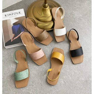 Dép sandal nữ dáng slingback Colee đế bệt