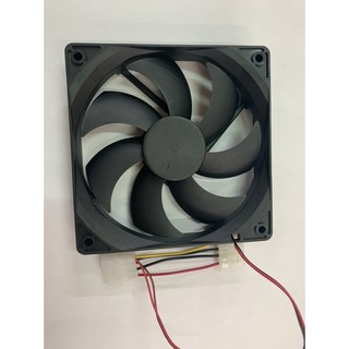 Quạt case ATX 12 cm màu đen
