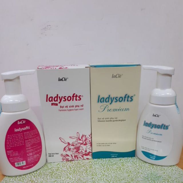 Bọt vệ sinh Ladysofts & Premium (250ml)