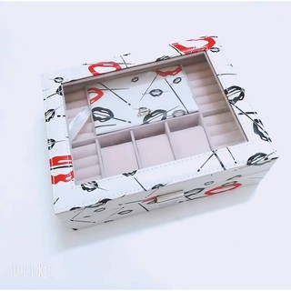 Hộp đựng trang sức và đồng hồ cao cấp mút flanel nhung họa tiết môi son độc đáo