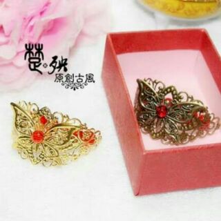 Vòng tay cổ trang hồ điệp