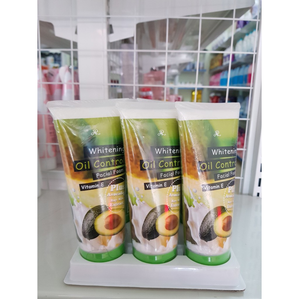 Sữa rữa mặt bơ Thái Lan