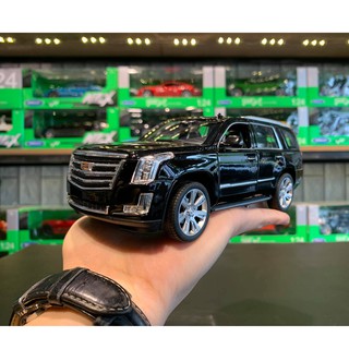 Mô hình xe ô tô Cadillac Escalade hãng Welly FX tỉ lệ 1/24 màu đen