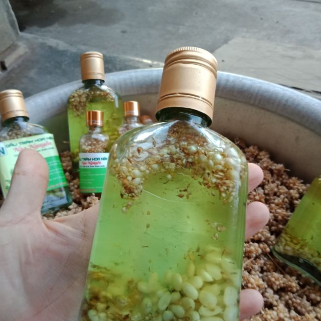 Dầu tràm hoa ném
