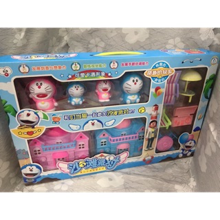 Lâu đài gia đình Doraemon