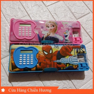 Hộp bút  có máy tính kèm gọt chì cho bé