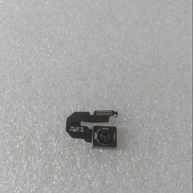 Camera sau ip 6 plus