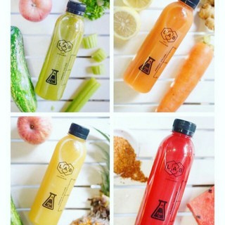 Chai nhựa 330ml nắp đen - cao tròn -  lùn tròn - hình nón / tam giác  -  trụ vuông  ( sẵn )