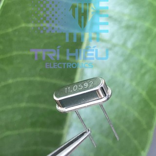 Thạch Anh DIP11.0592 Mhz Chân Cắm