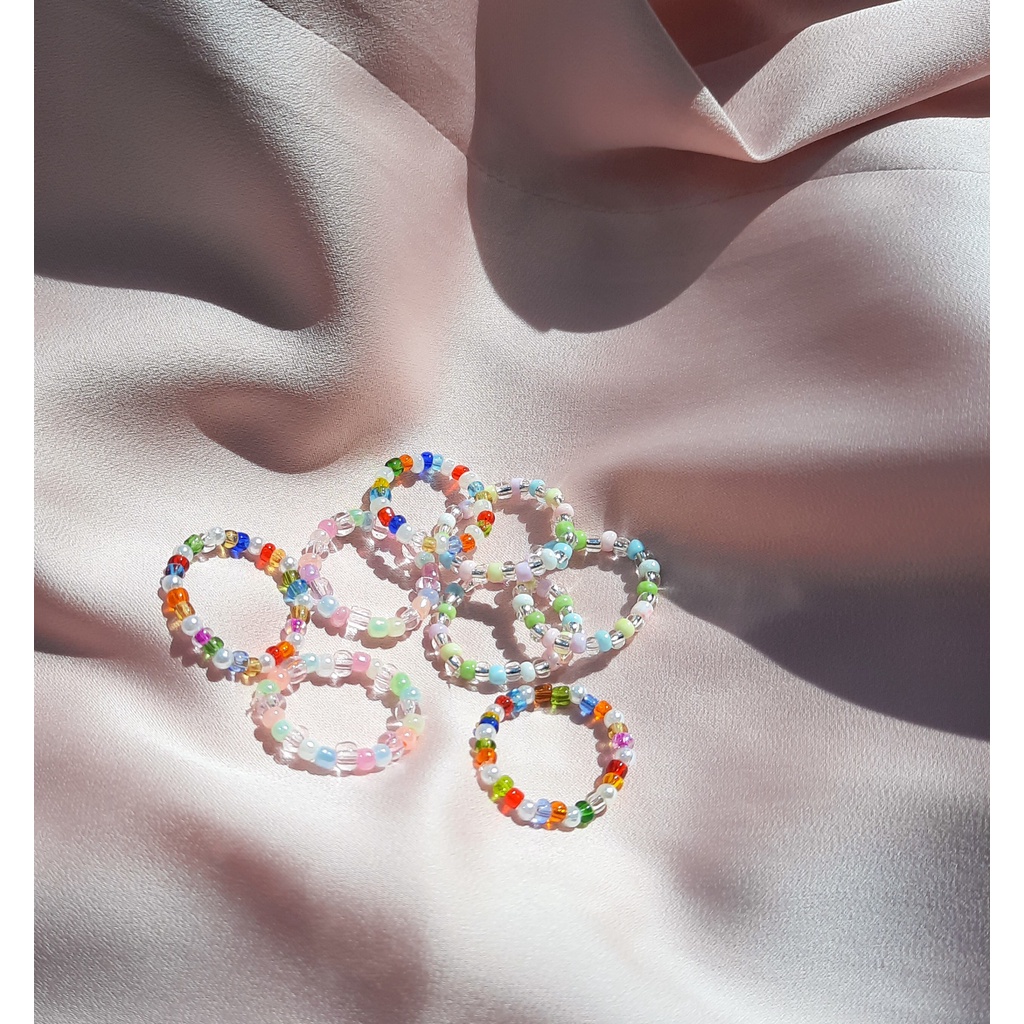 Nhẫn hạt cườm Rainbow