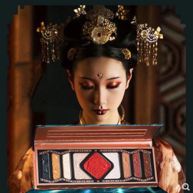 Phấn Phượng Phù Điêu ( phấn mắt)