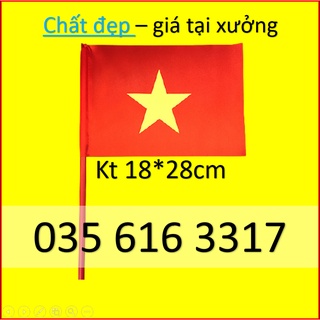 Cờ đỏ sao vàng cầm tay cỡ nhỏ có cán bằng vải, cờ vẫy, cờ tổ quốc nhỏ kích thước 20*30, in 1 mặt, giá tại xưởng