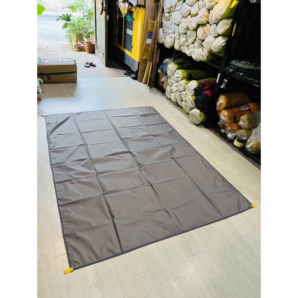 bạt trải đất (2m* 1,5m)