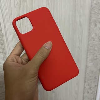 ốp lưng silicon chống bẩn lót nhung màu đỏ