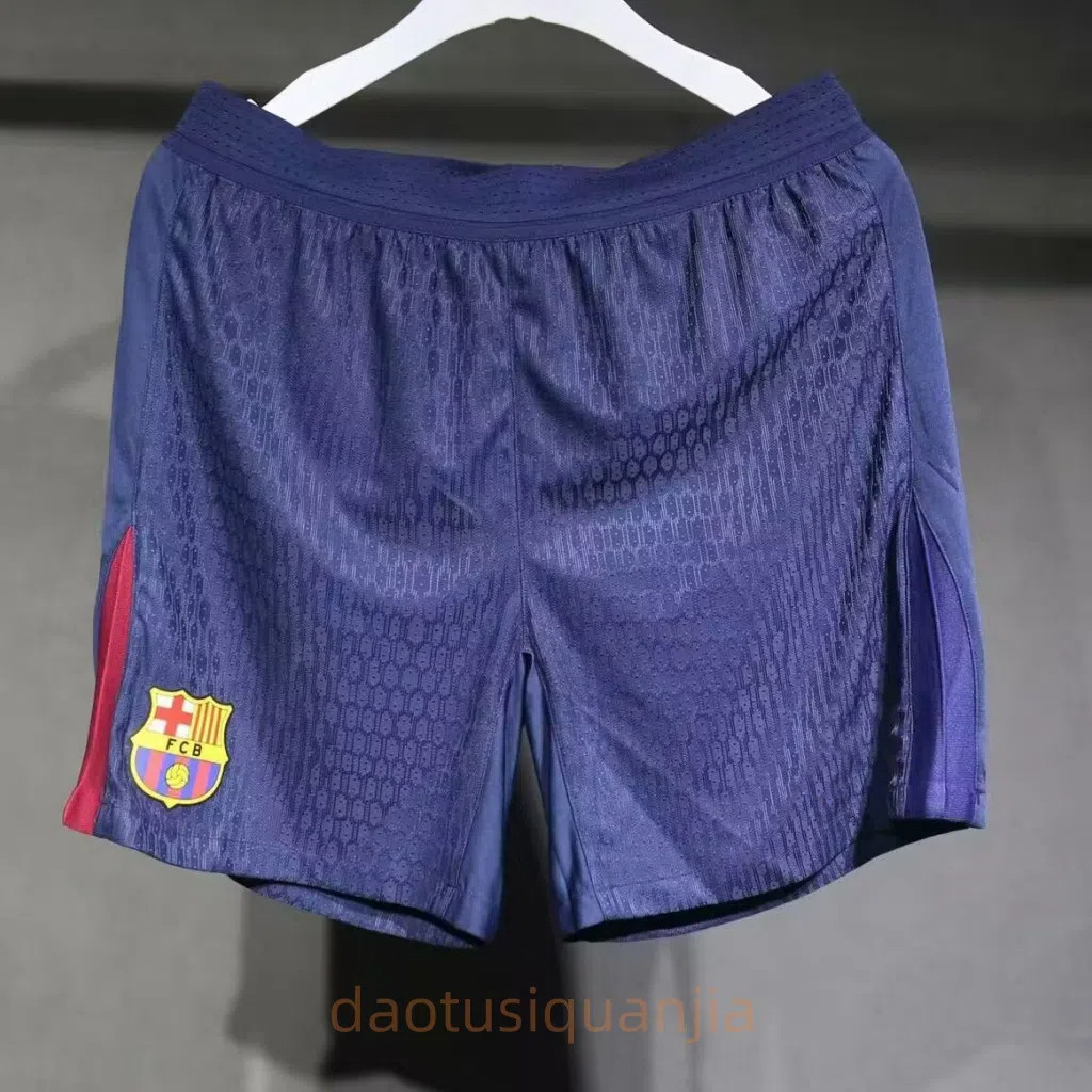 Vấn đề cầu thủ 24 / 25 Quần short bóng đá sân khách Barcelona