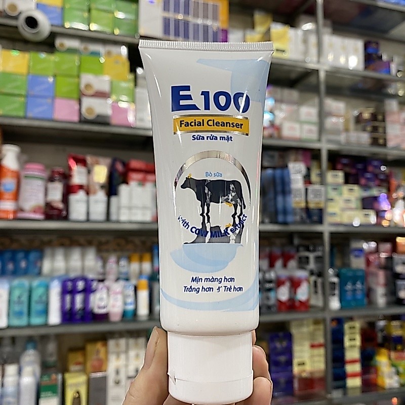 Sữa rửa mặt E100 tinh chất sữa bò 80ml