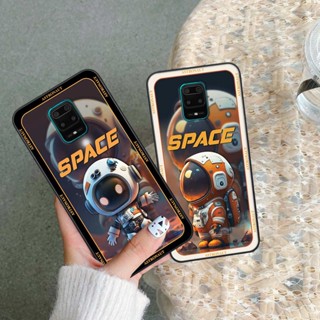 Ốp lưng Xiaomi Redmi Note 9 / Note9s / Note 9 Pro hình robot người máy phi hành gia vũ trụ space độc đáo rẻ đẹp