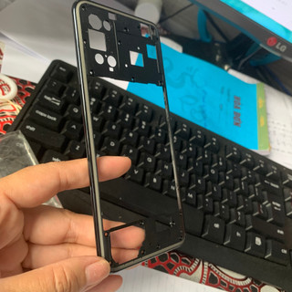 viền reno 4 như hình mới thiếu nút bấn