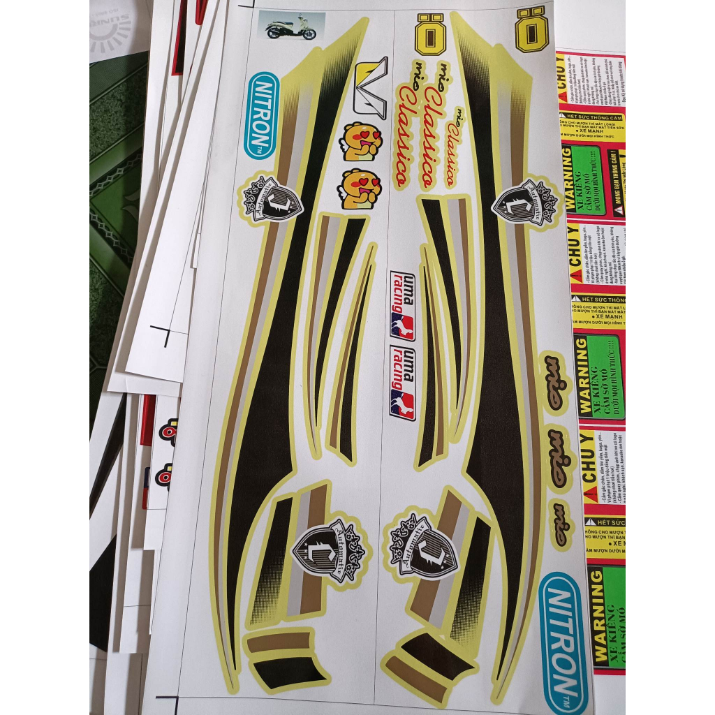 tem rời classico đen vàng