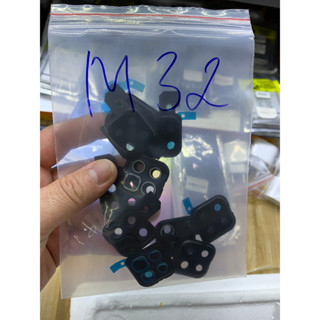 Cụm kính camera liền vành samsung M32