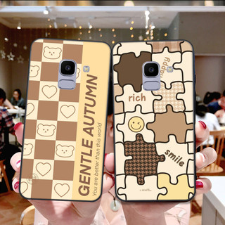Ốp Samsung J6 / J6 Plus in hình họa tiết kẻ caro mặt cười trái tim đẹp hot trend