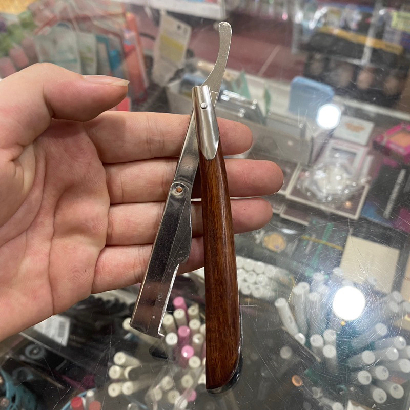 Dao cạo mặt cán gỗ
