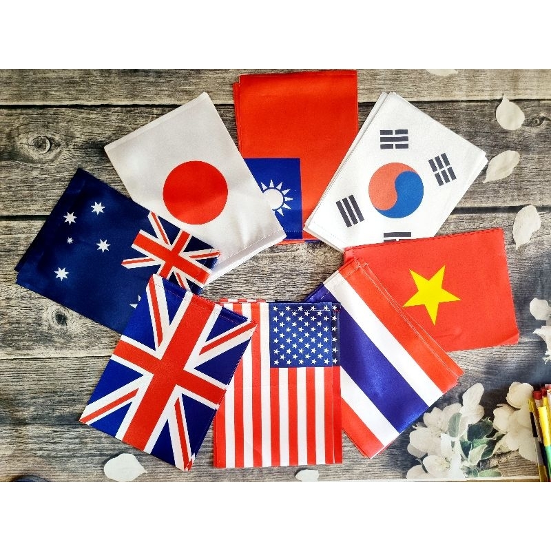 Lá cờ để bàn các nước