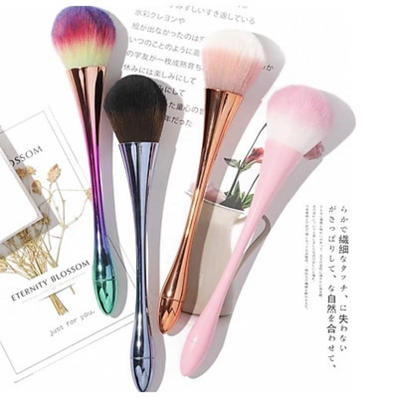 phủi bụi cán dài nails