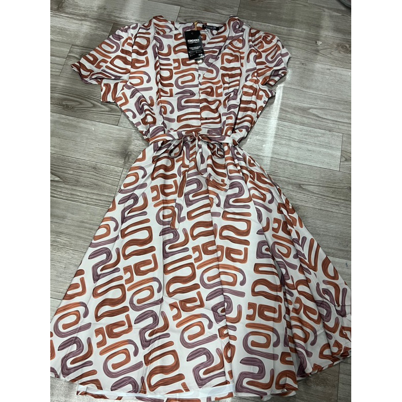 váy lụa mango
