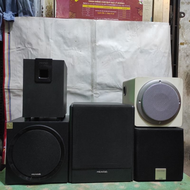 Loa sub hơi microlab