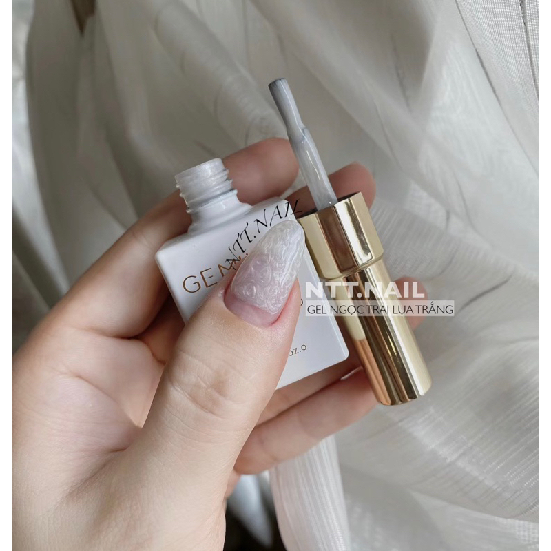 Sơn gel Ngọc trai Lụa trắng mịn