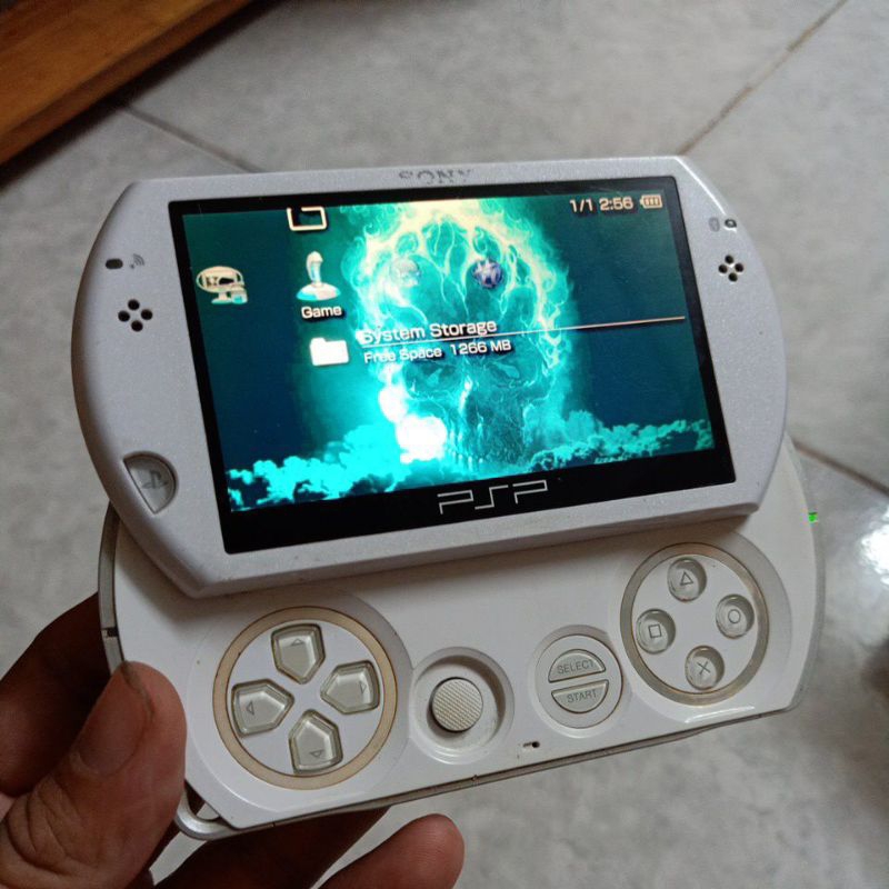 May game Sony Psp Go
