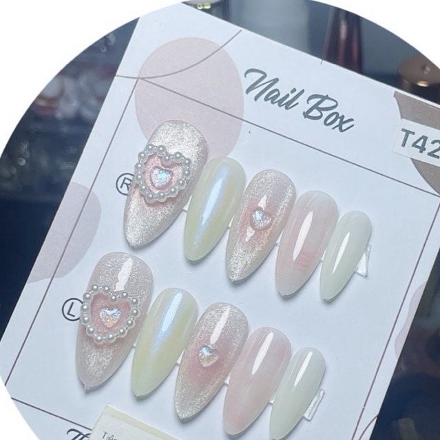 Nail box t42 ombre 50 tráng gương ngọc trai 03 trắng nước gạo