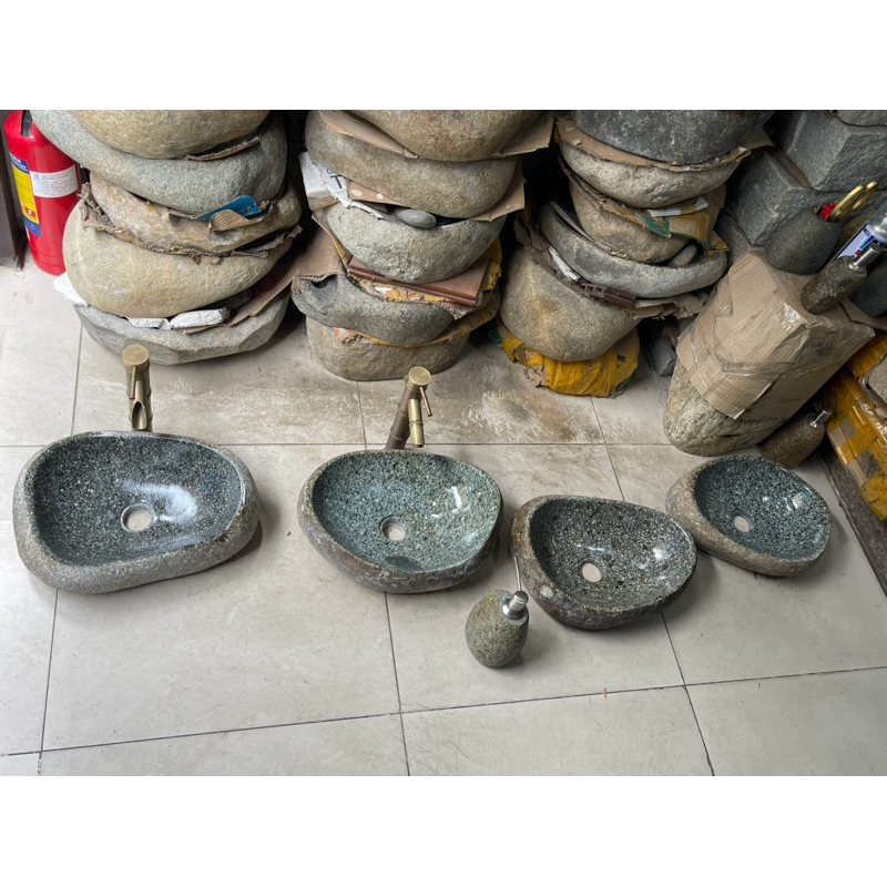 lavabo đá cuội