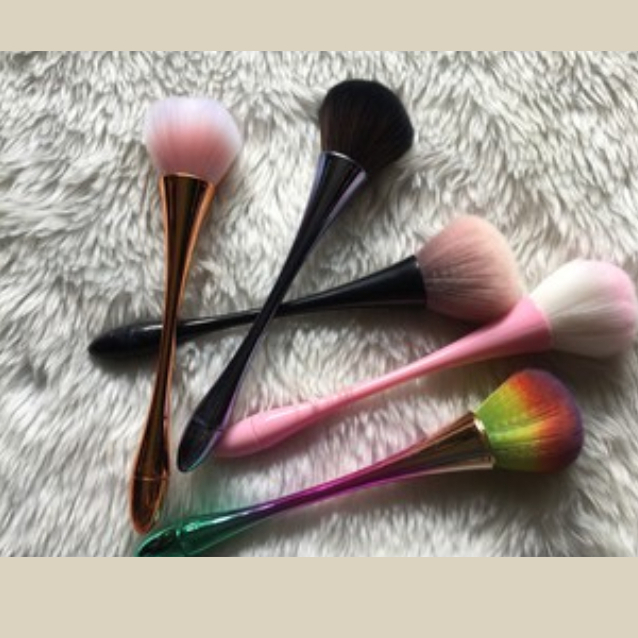 Cọ phủi bụi nail cán dài lông cọ mềm