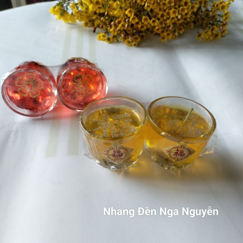 Cặp đèn cầy ly múi trắng lớn màu đỏ, màu vàng