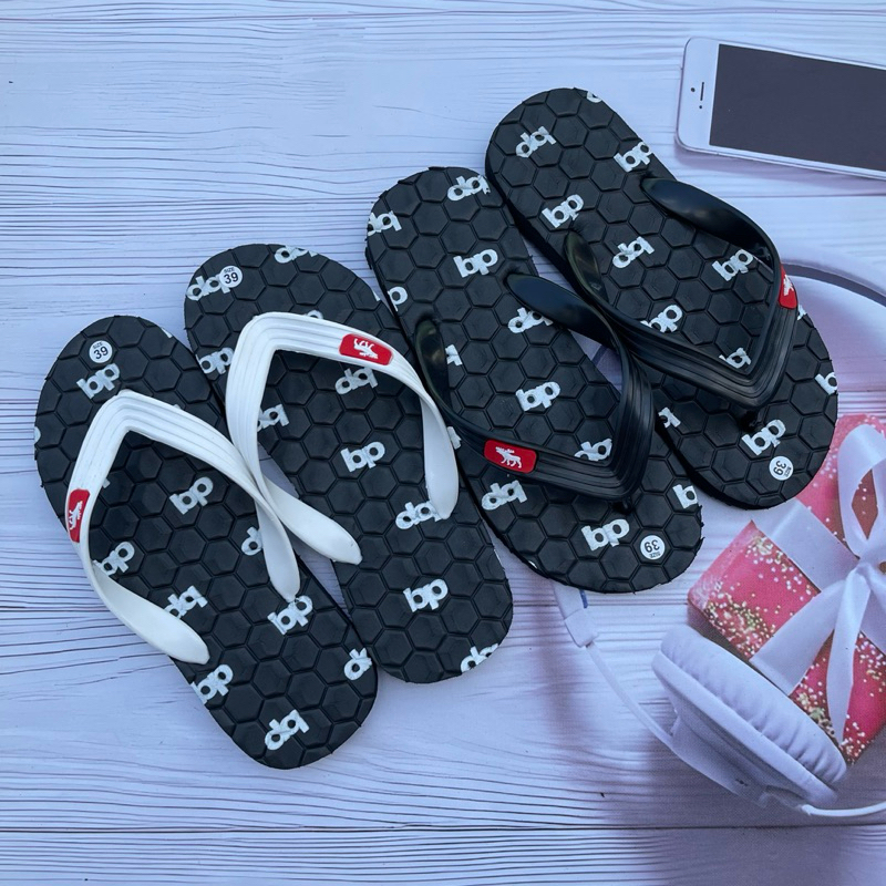 Dép tông nam BP dập vân nổi hình cầu đế cao su cứng chống trơn trượt