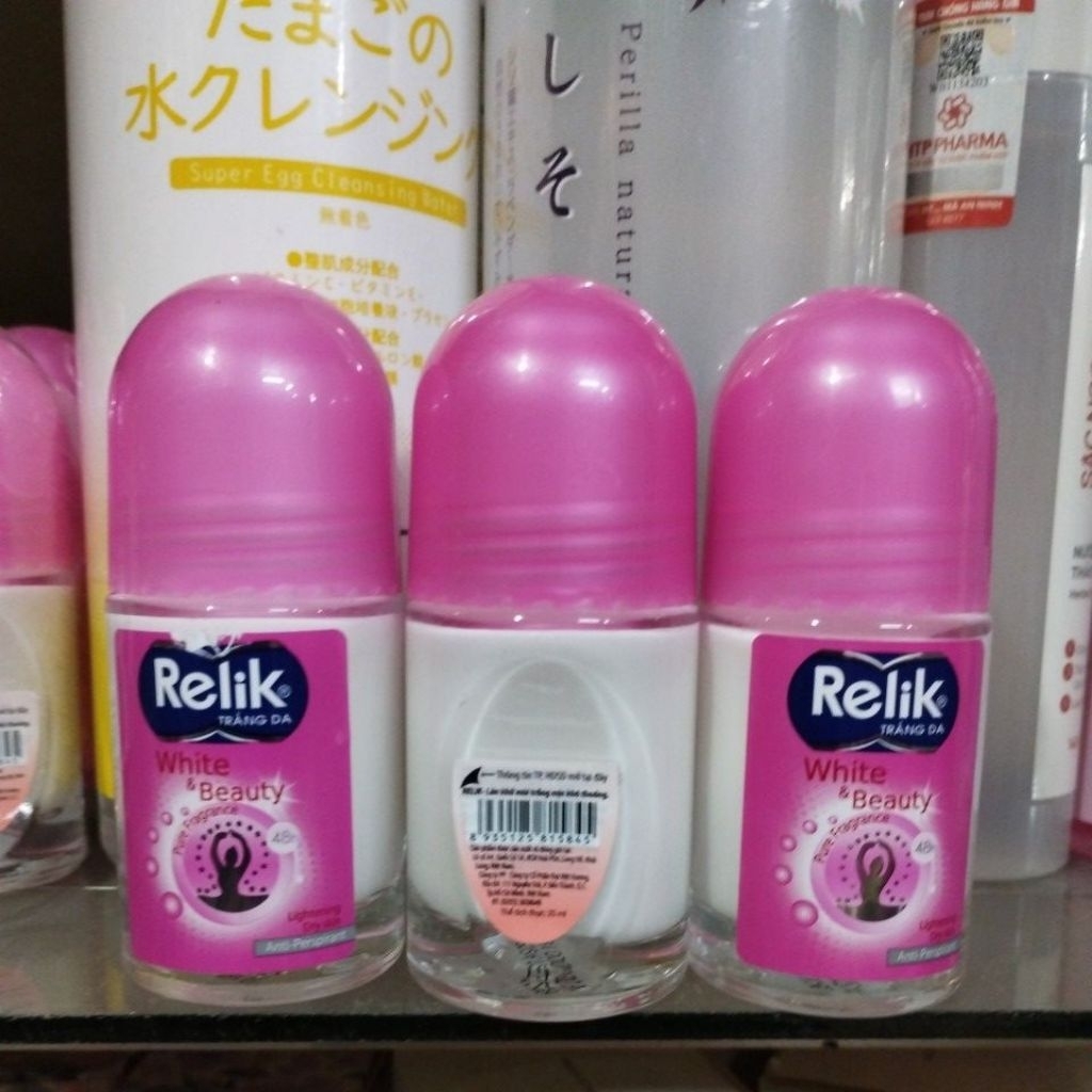 Lăn khử mùi dành cho nữ Relik White & Beauty Hồng 25ml