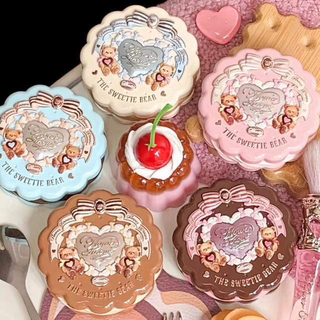 Má Hồng Gấu Flower Knows Sweetie Bear