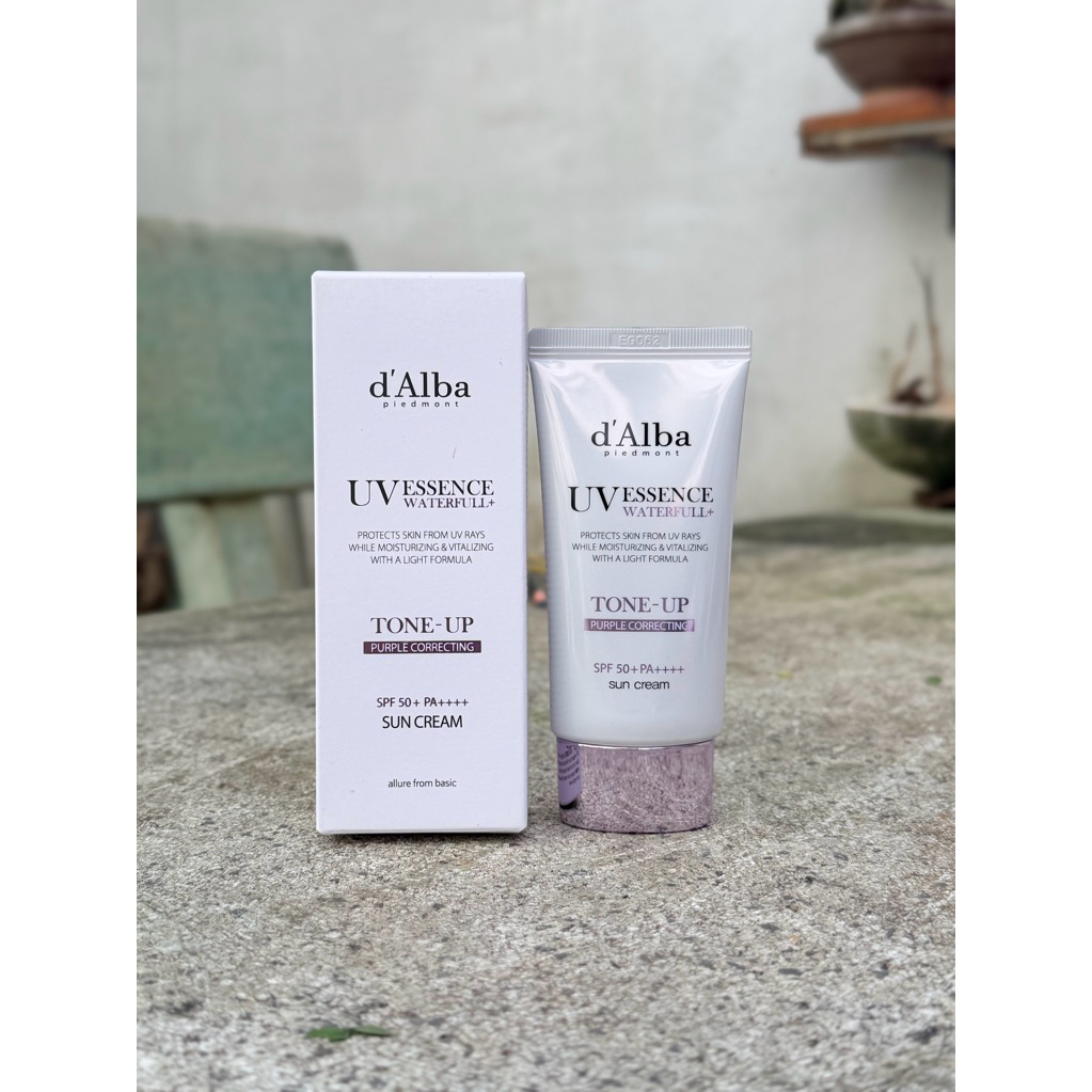 50ml - Kem chống nắng D'Alba phổ rộng nâng tông da Waterfull Tone up Correcting /White Truffle Purple